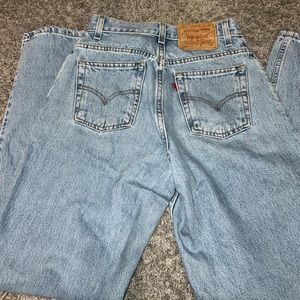 Vintage Levi’s relaxed fit tapered leg
